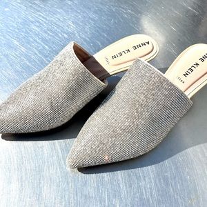 Sparkle slide ins 💎